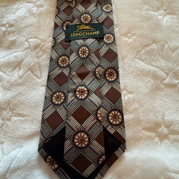 Longchamp Paris Silk Tie – Nautical Wheel Print in Brown & Gold - Picture 2 of 8